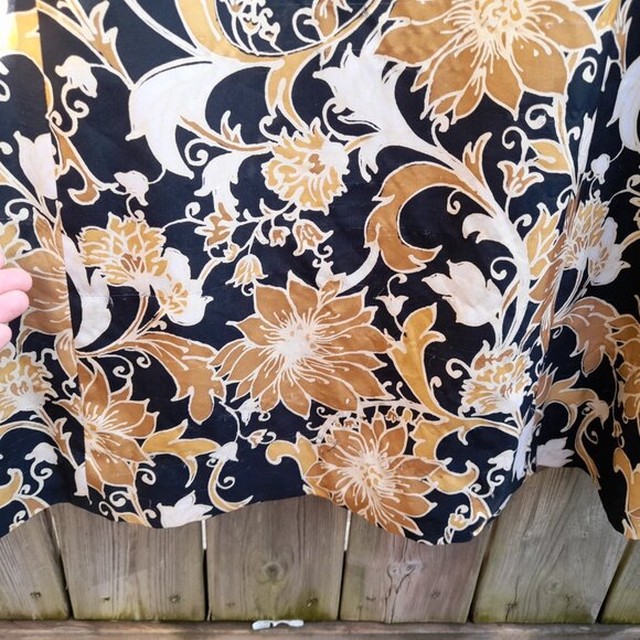 Vintage Hostess Dress by Genet of Tokyo Japan Wild Floral 60s 70s Designer - Picture 6 of 15